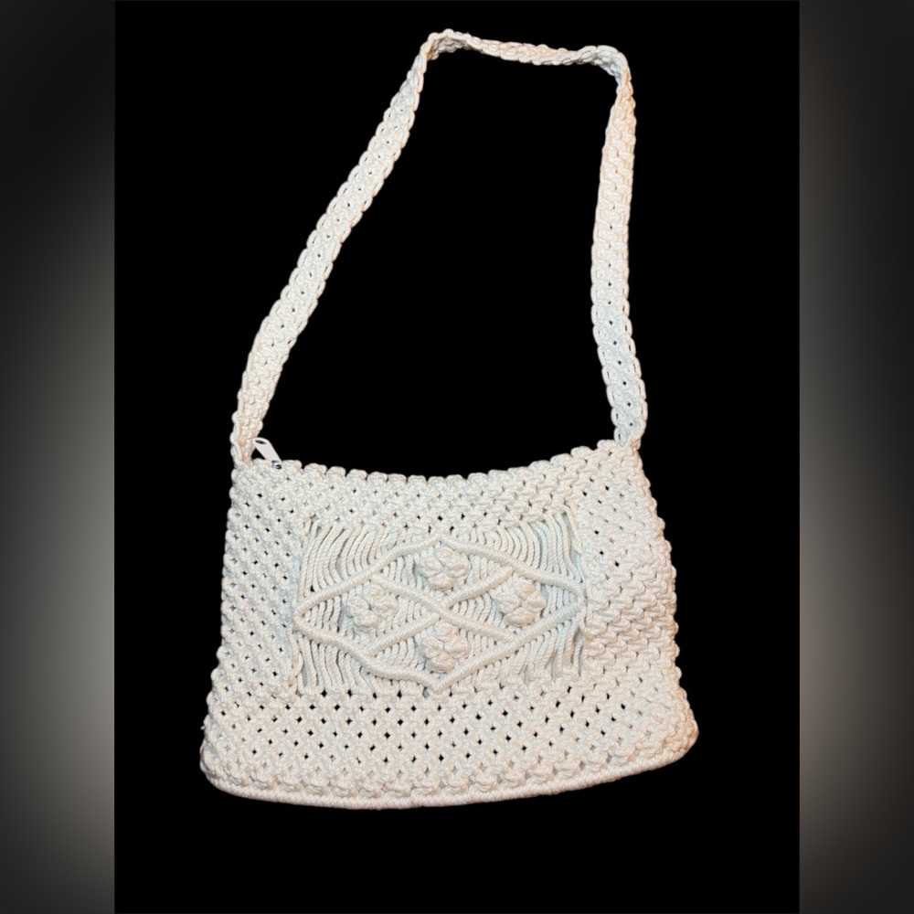 Vintage White macrame knitted shoulder bag #festival-vibes